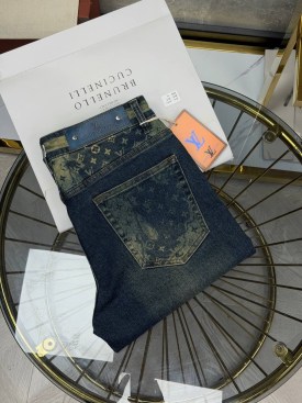 Джинсы