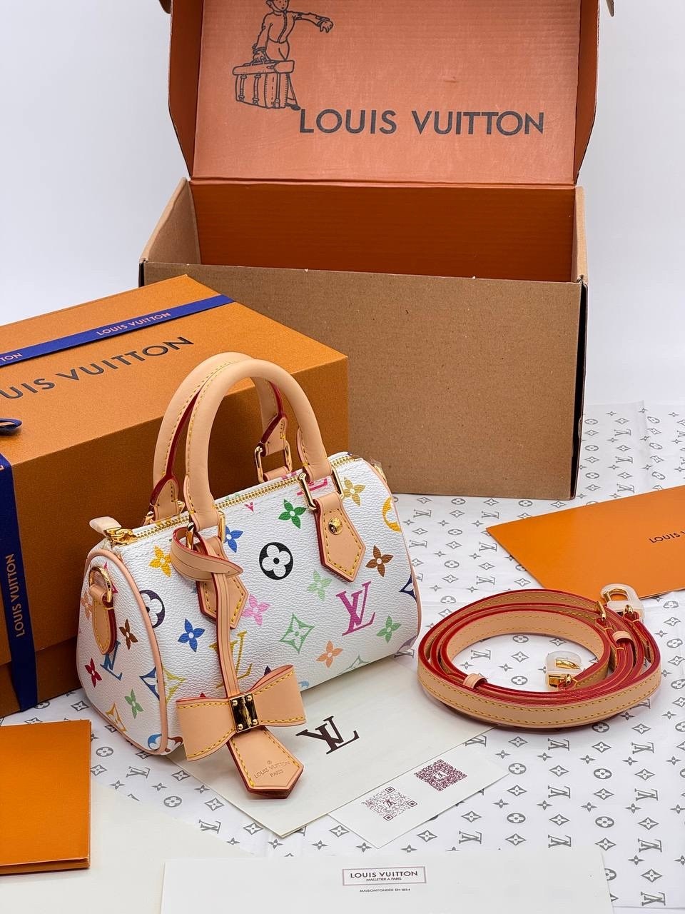 louis vuitton сумка на плечо,сумка louis vuitton,louis vuitton сумка на плечо круглая,louis vuitton женская сумка,louis vuitton сумка на плечо мешок