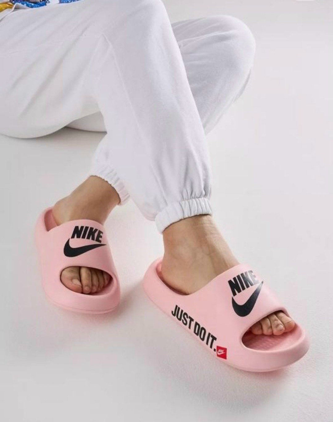 nike шлепки,шлепанцы nike,шлепанцы женские,шлепки женские,тапочки резиновые