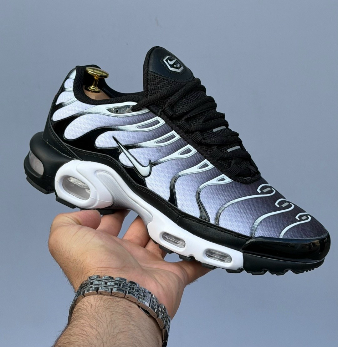кроссовки nike air max tn plus,кроссовки nike air max tn plus ultra белые с серым,nike air max tn plus,кроссовки nike tn plus,кроссовки мужские nike air max tn plus