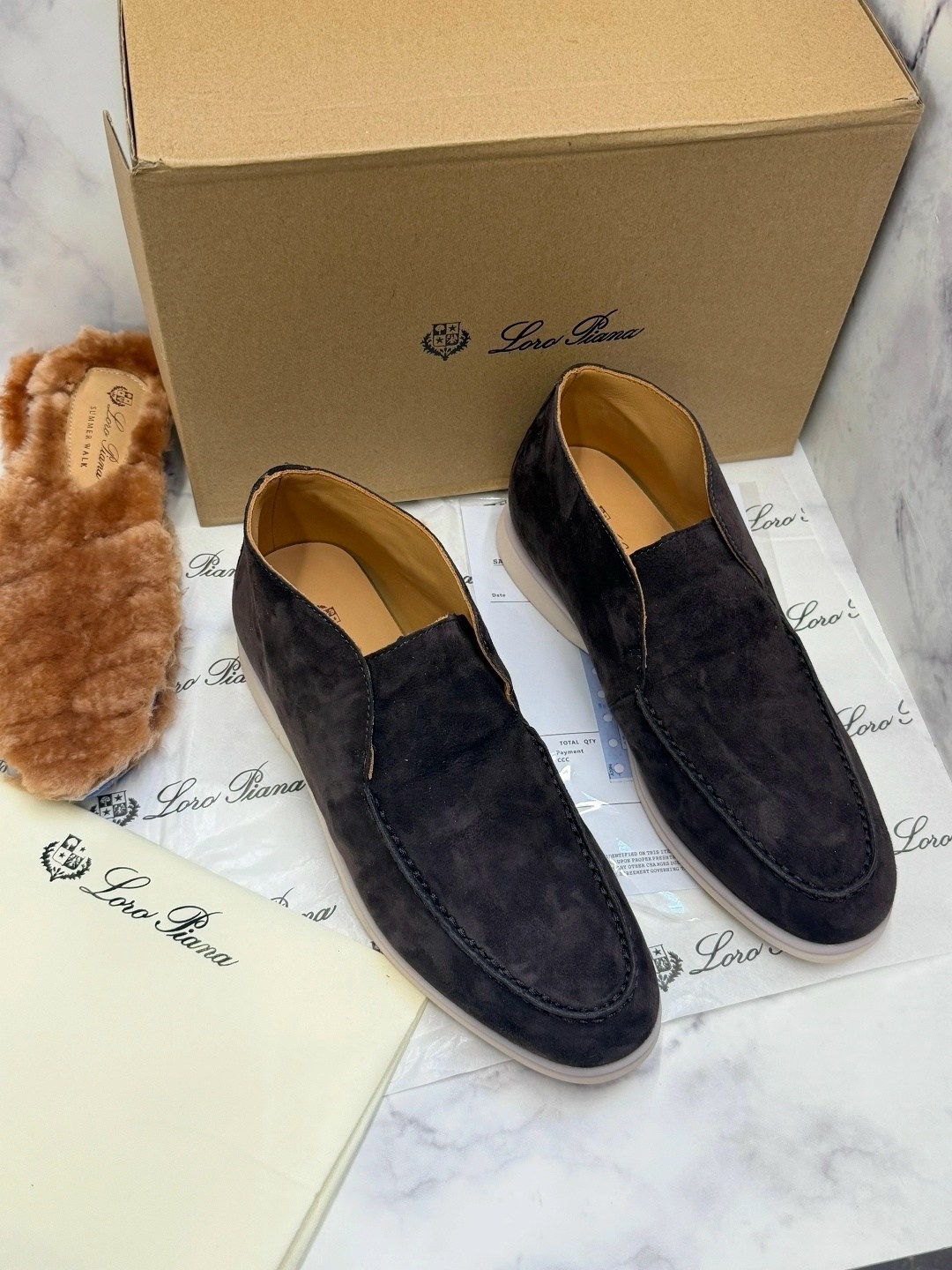 лоферы из натуральной замши loro piana,лоферы loro piana,,лоферы мужские loro piana,замшевые лоферы loro piana