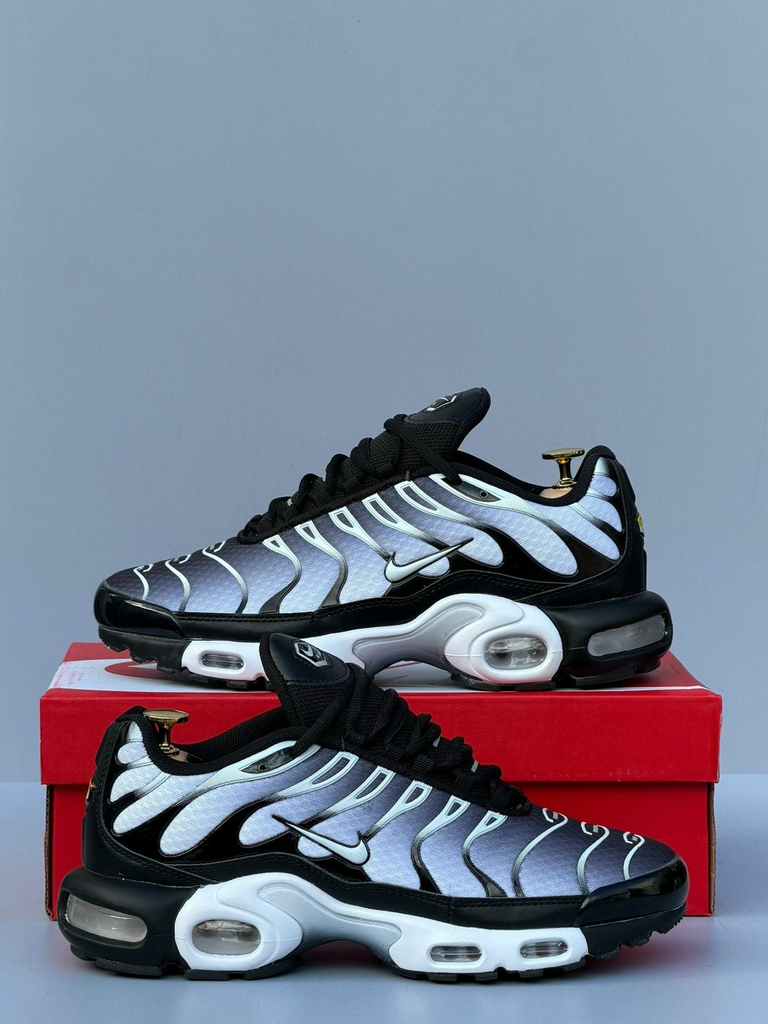 кроссовки nike air max tn plus,кроссовки nike air max tn plus ultra белые с серым,nike air max tn plus,кроссовки nike tn plus,кроссовки мужские nike air max tn plus