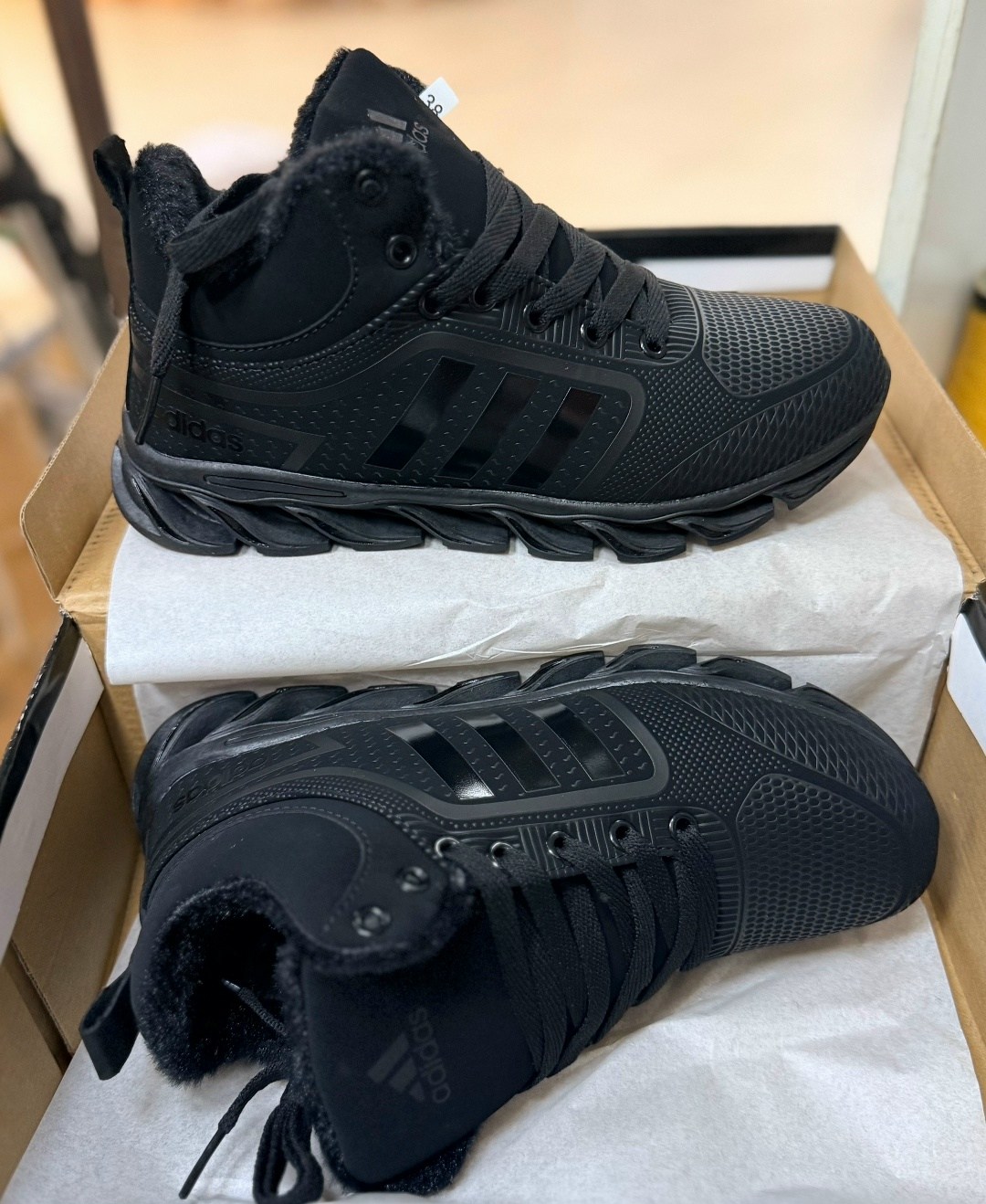 кроссовки мужские зимние adidas,зимние кроссовки adidas,зимние кроссовки адидас оригинал,кроссовки адидас мужские зимние,кроссовки мужские зимние