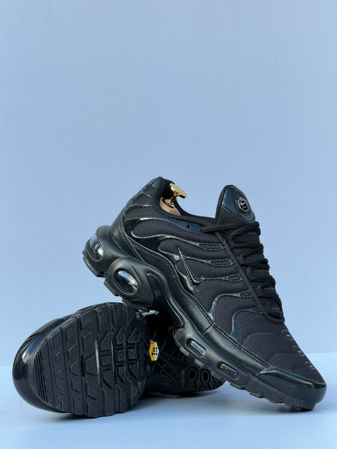 кроссовки nike air max plus tn,nike tn air max plus black,мужские кроссовки nike air max tn plus,nike air max plus tn,спортивные кроссовки унисекс nike air max plus tn черные