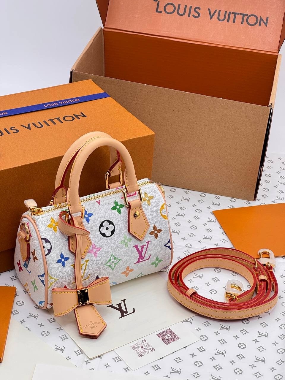 louis vuitton сумка на плечо,сумка louis vuitton,louis vuitton сумка на плечо круглая,louis vuitton женская сумка,louis vuitton сумка на плечо мешок