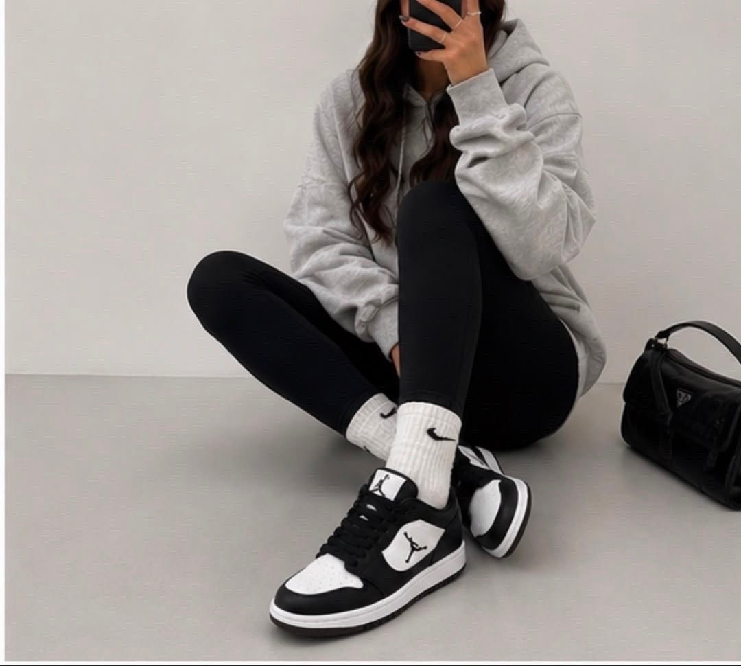 air jordan 1 low triple white,белые кроссовки,одежда костюм,костюм спортивный женский белый,nike air jordan 1 low