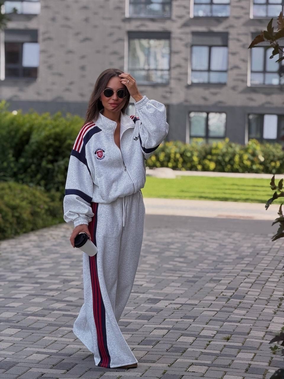 спортивные костюм,костюм спортивный женский,спортивный костюм красного цвета женский,бархатный костюм женский спорт,adidas костюм спортивный женский тройка