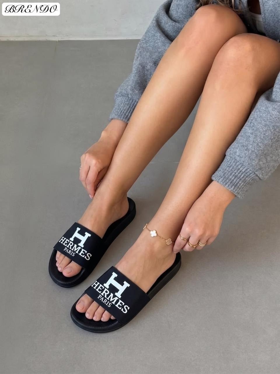 fendi шлепки,шлепки фенди,,шлепанцы fendi,женские шлепанцы