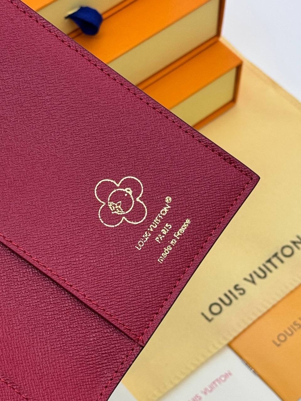 обложка на паспорт louis vuitton,louis vuitton кошелек,чехол на паспорт луи виттон,louis vuitton кошелек louis vuitton,обложка на паспорт louis vuitton bms-138478