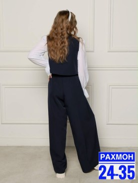 Костюм