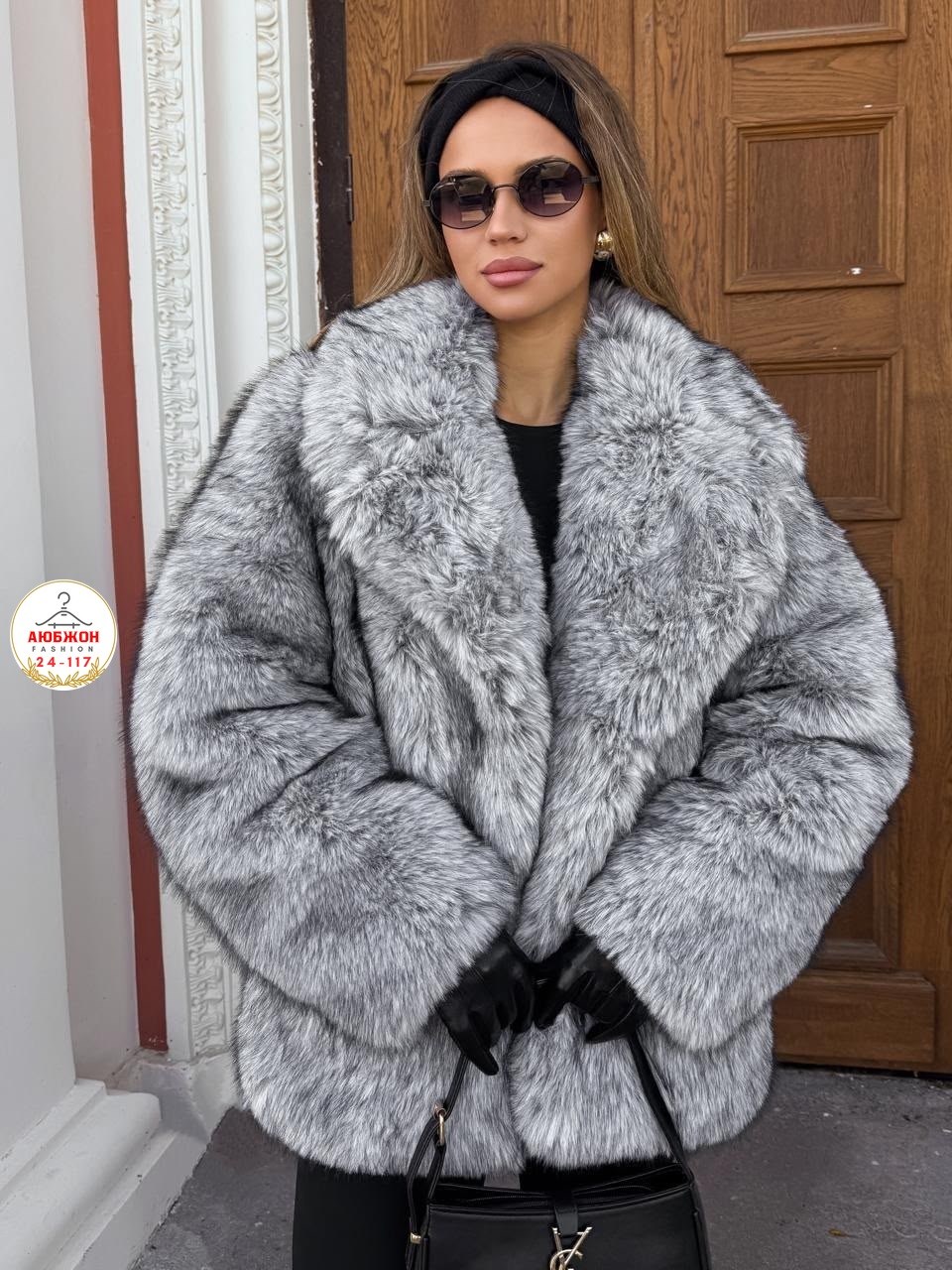 короткая шуба из белой лисы,белый полушубок из меха песца,шуба из песца,шуба искусственная короткая экошуба песец abello,шуба белая