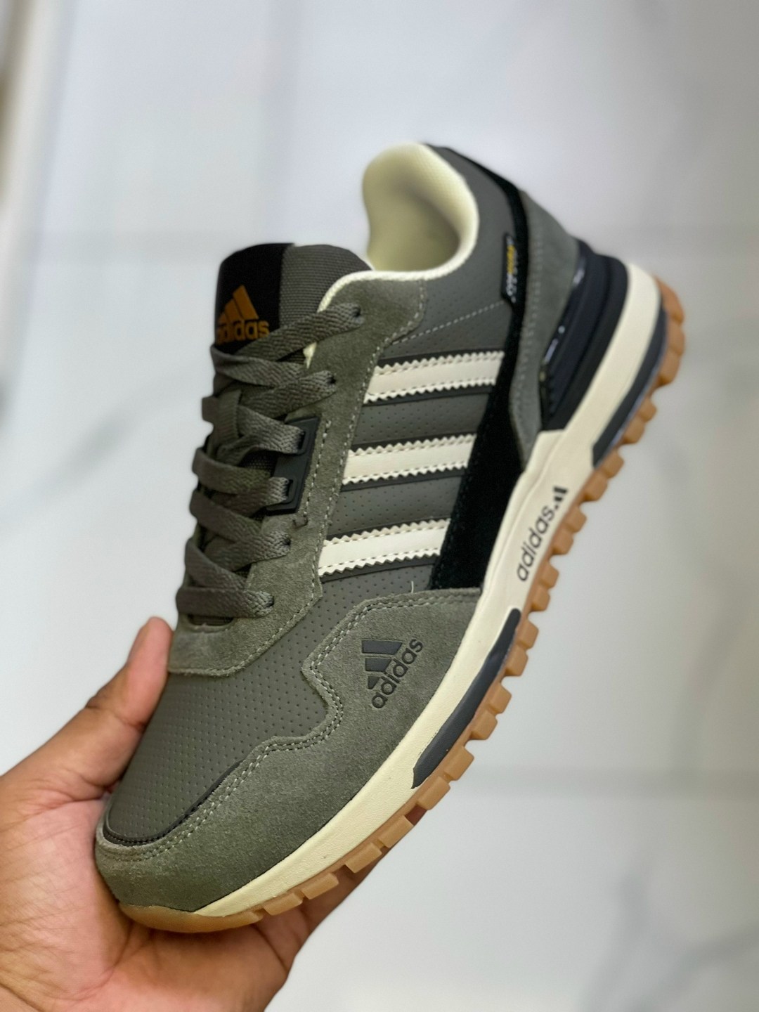 adidas мужские кроссовки,кроссовки adidas,кроссовки adidas zx 750,кроссовки adidas zx 750 серые,кроссовки адидас