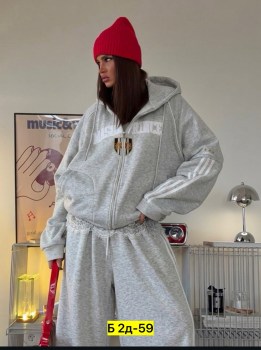 Костюм