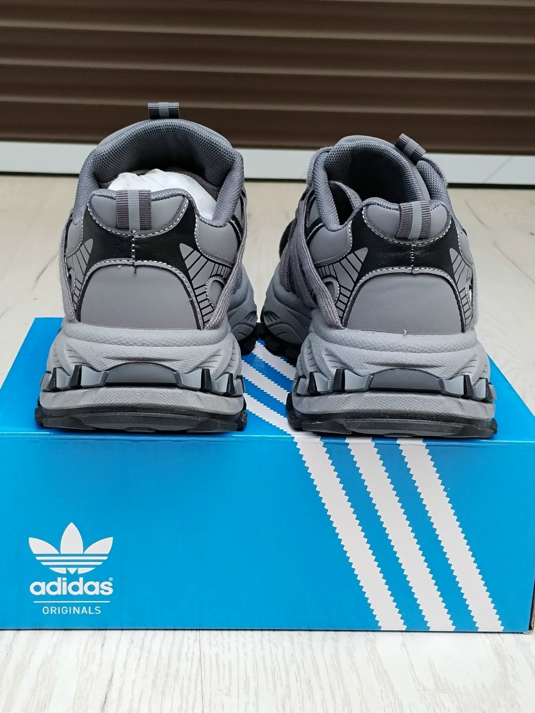 кроссовки adidas,оригинальные кроссовки adidas,кроссовки,массивные кроссовки,adidas кроссовки унисекс
