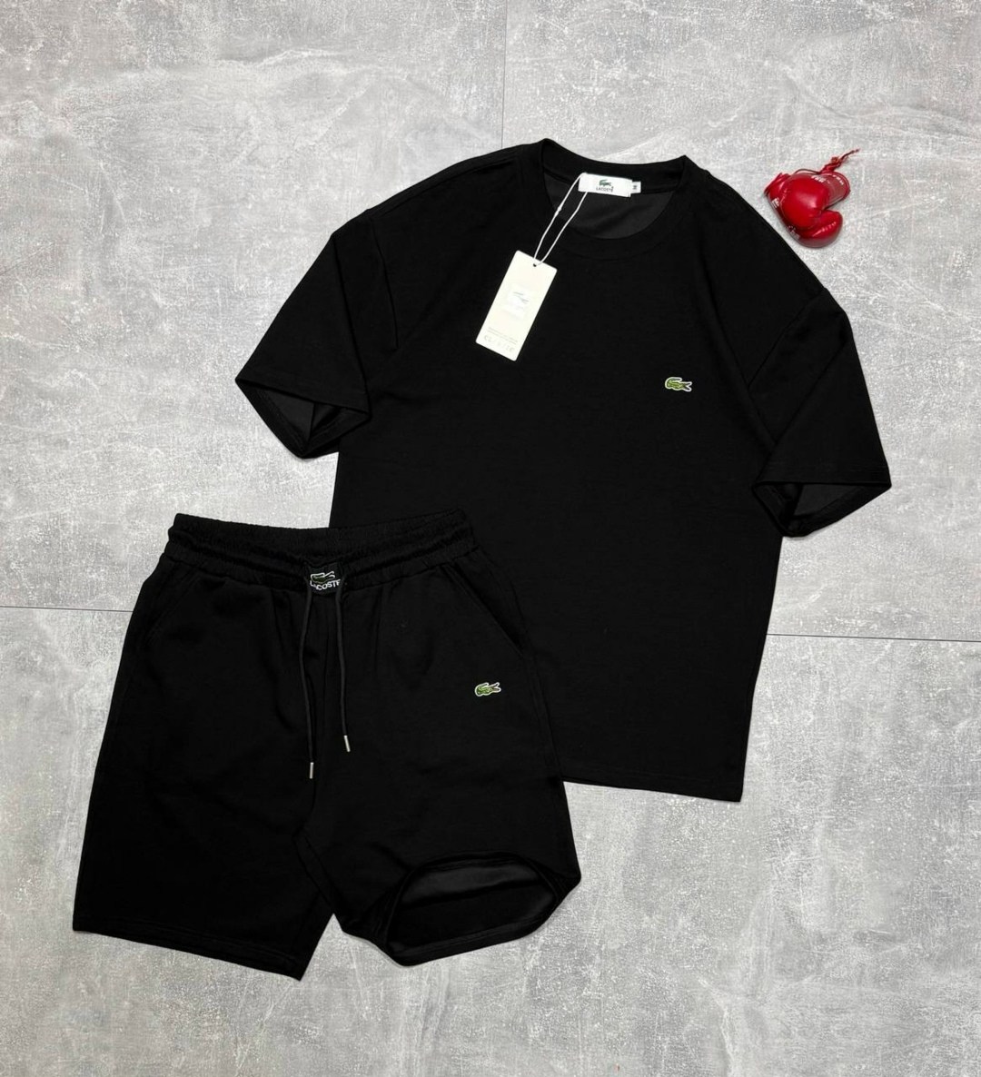 летний костюм с шортами,спортивный костюм lacoste,костюм лакост мужской,костюм шорты и футболка,летние костюмы