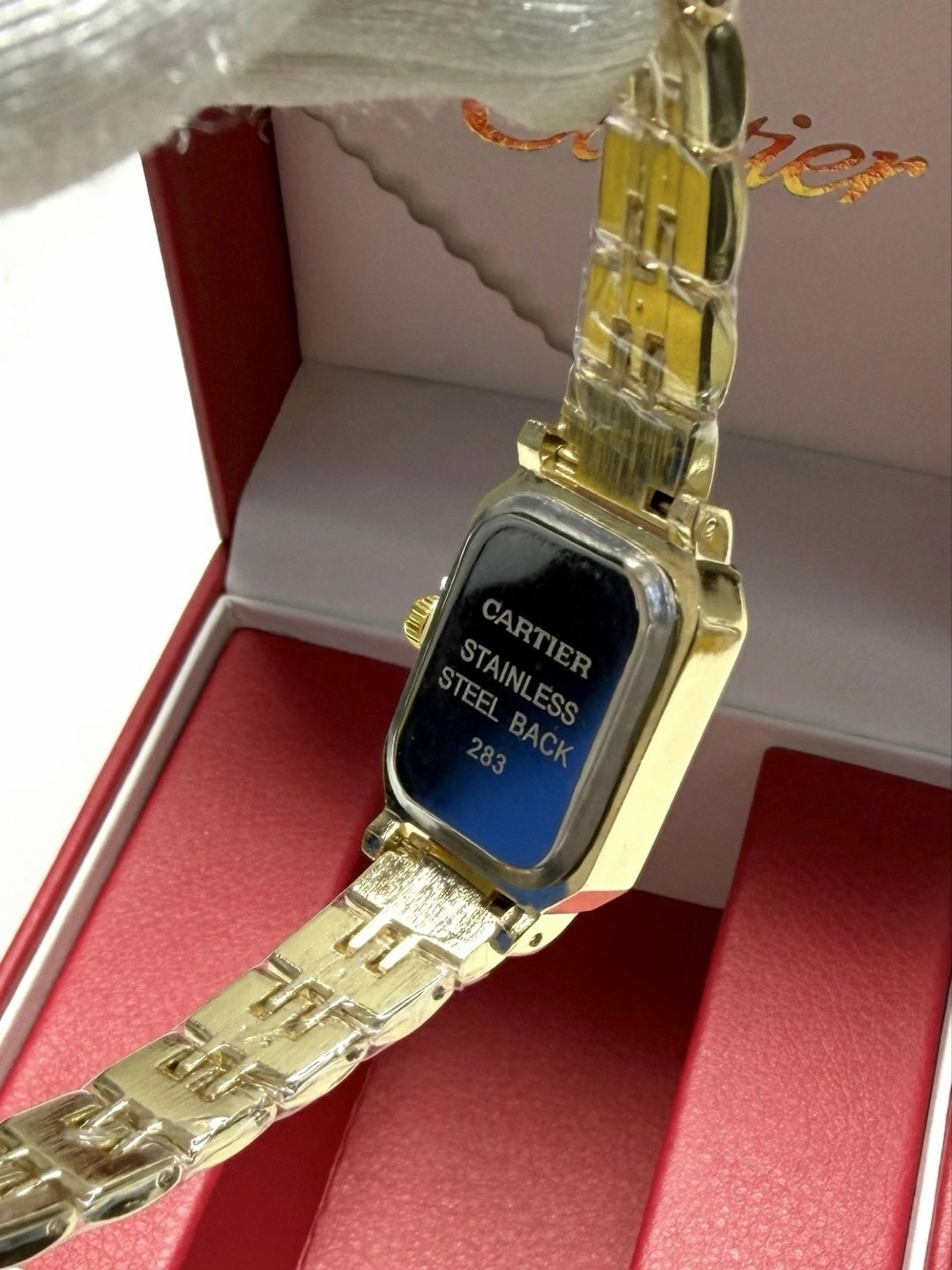 часы женские cartier,женские наручные часы cartier,женские часы,часы картье,cartier наручные часы