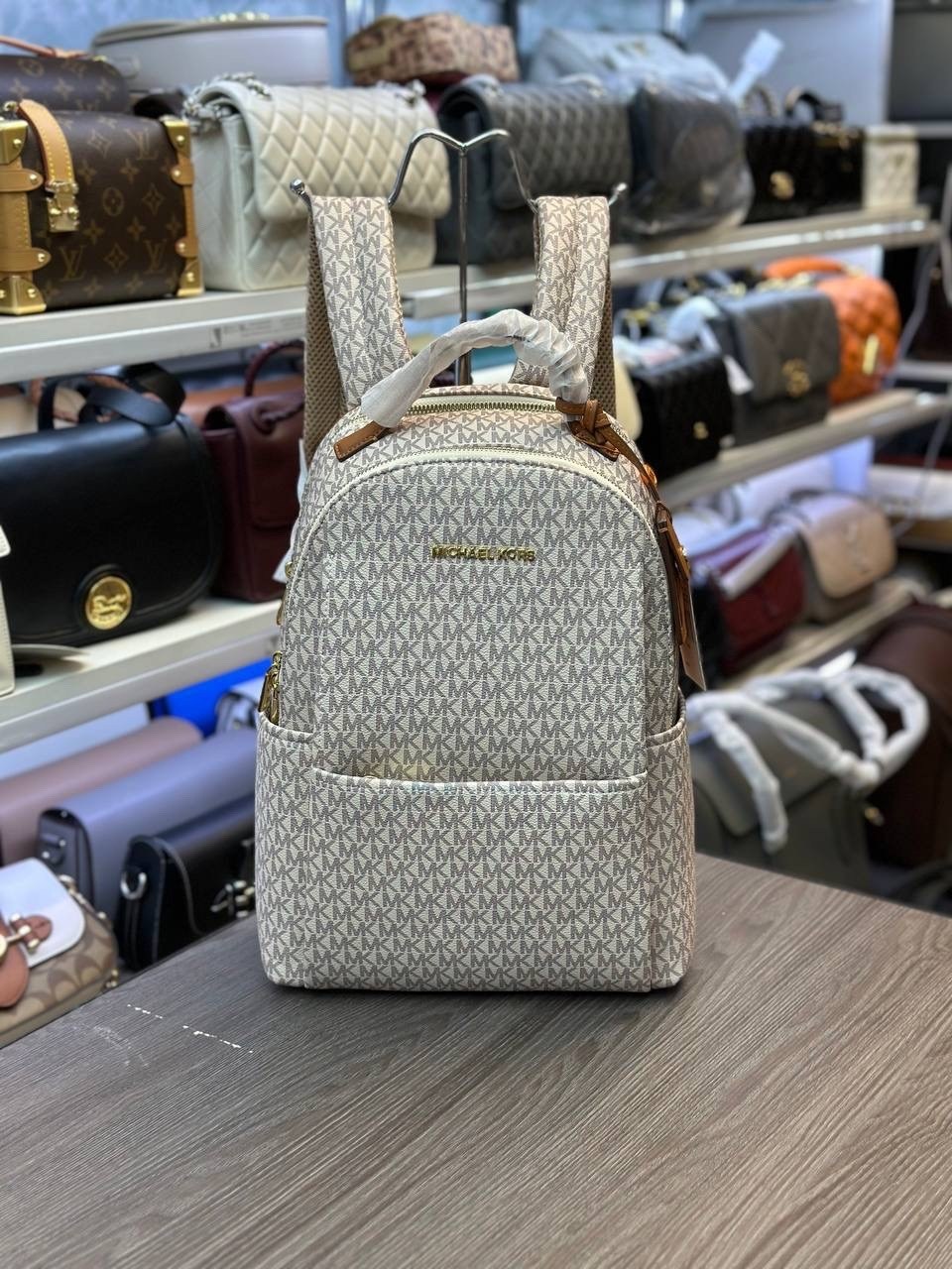 рюкзаки michael kors,рюкзаки,рюкзак женский michael kors,женский рюкзак,рюкзаки мк