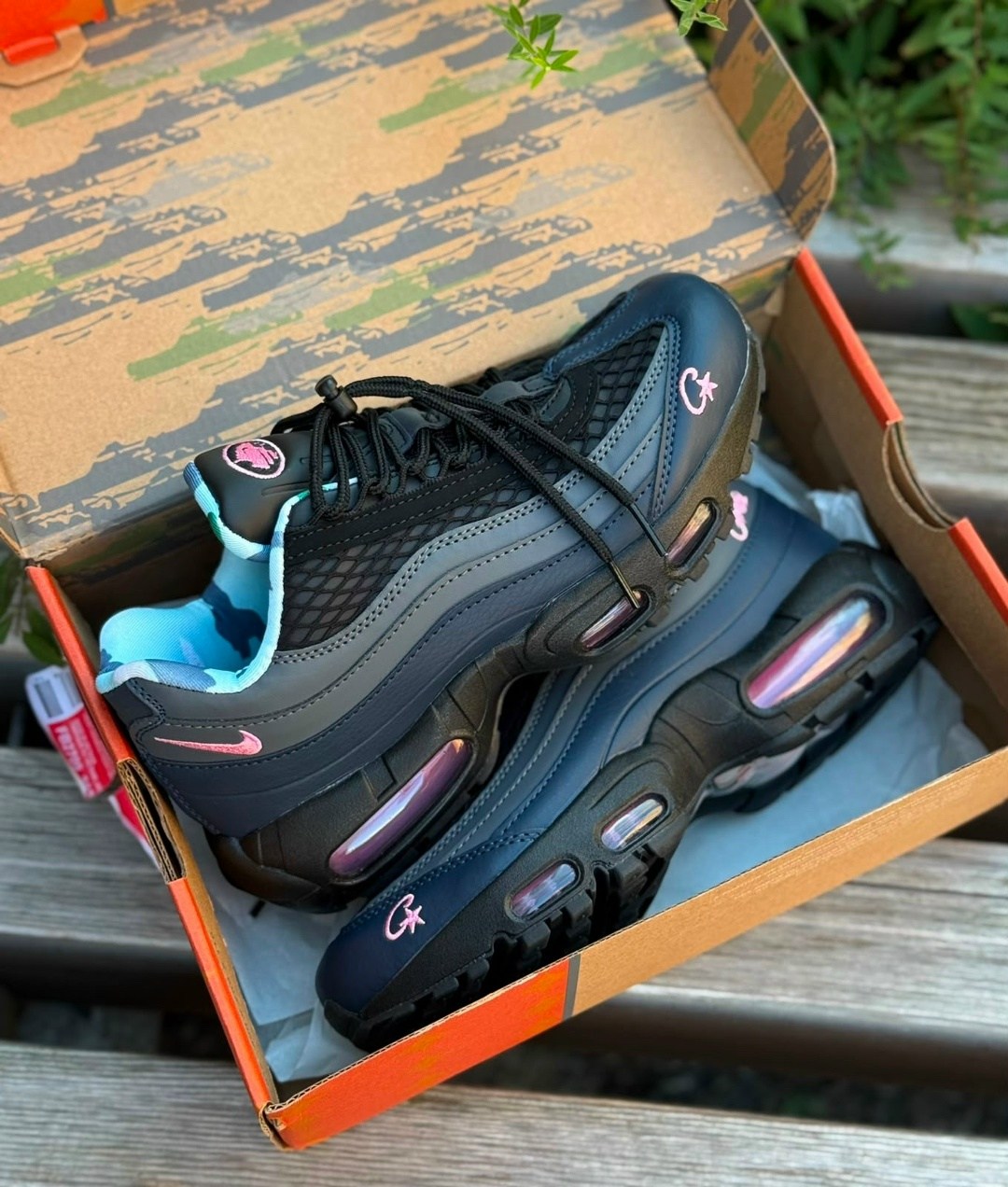nike air max 95 corteiz,corteiz x nike air max 95,кроссовки nike air max 95,nike кроссовки air max 95 pink beam из коллаборации с corteiz черный,nike air max 95
