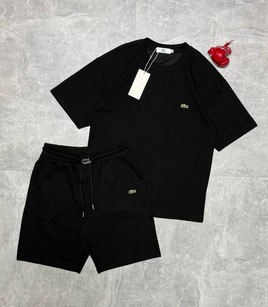 летний костюм с шортами,спортивный костюм lacoste,костюм лакост мужской,костюм шорты и футболка,летние костюмы