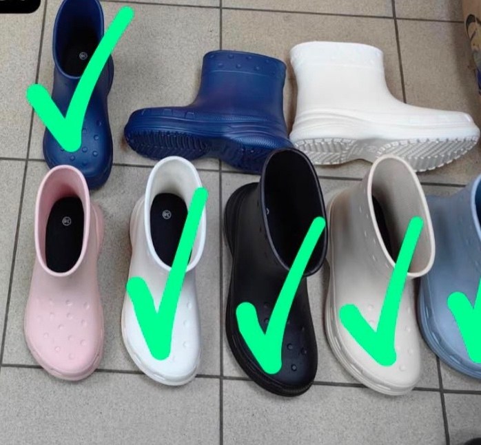 резиновые сапоги крокс мужские,сапоги резиновые crocs,желтые сапоги крокс,кроксы сапоги желтые,резиновые сапоги classic rain boot crocs