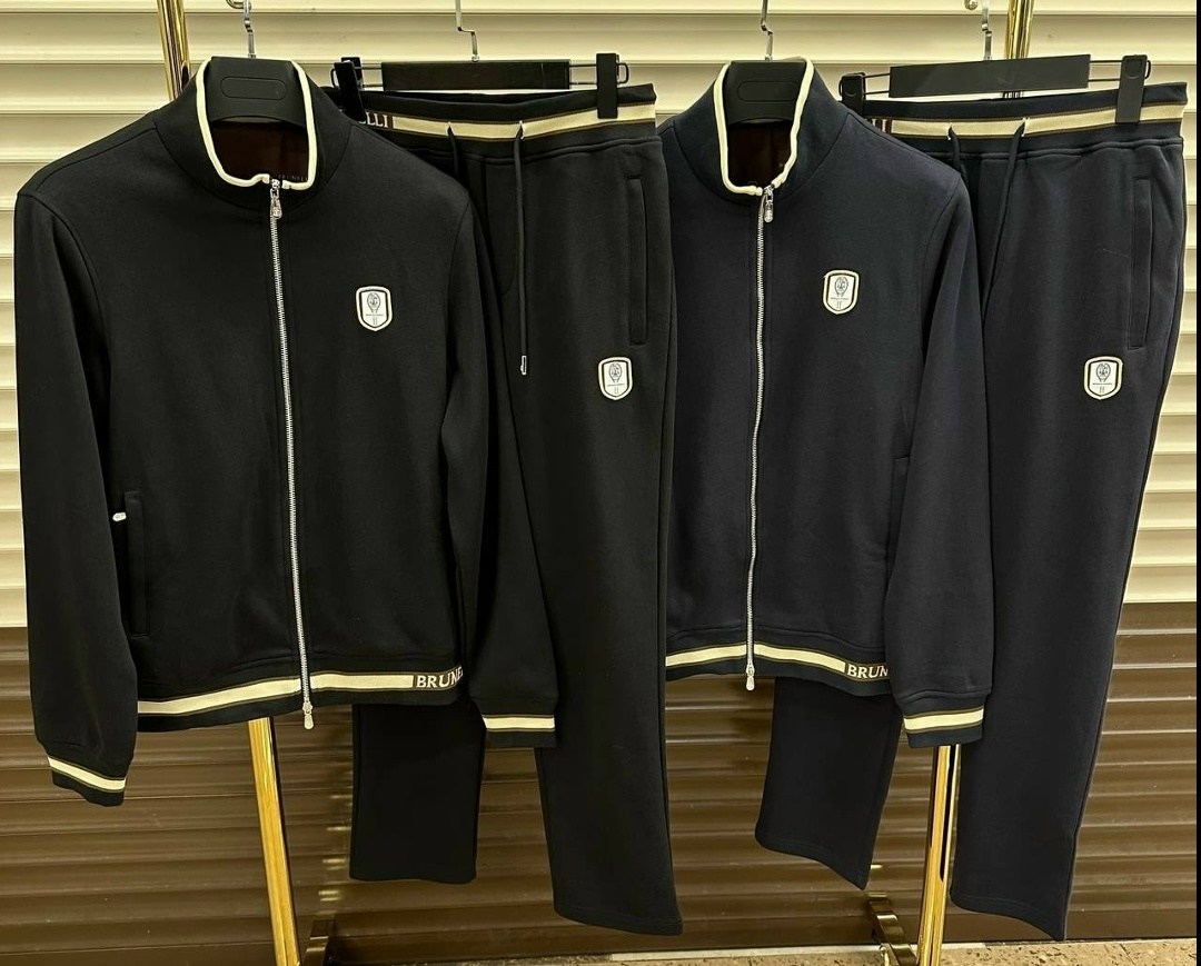спортивный костюм brunello cucinelli,луи виттон спортивный костюм мужской,спортивные костюмы мужские,спортивные костюм,чёрный спортивный костюм версачи