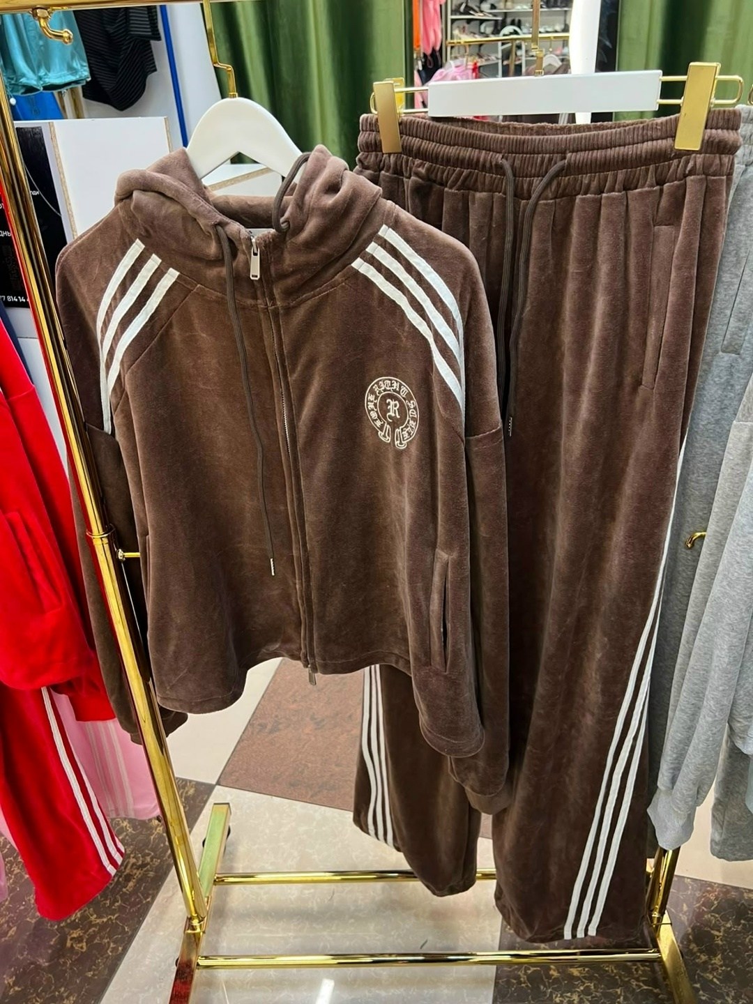 велюровый спортивный костюм,костюм повседневный,велюровый костюм,костюм спортивный,женский костюм