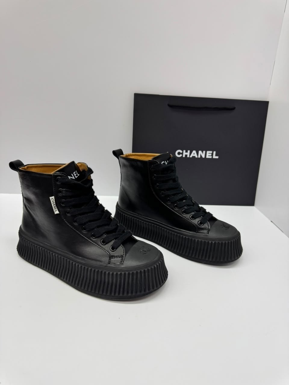 ,кеды chanel,кеды шанель,ботинки chanel,кроссовки женские на меху chanel