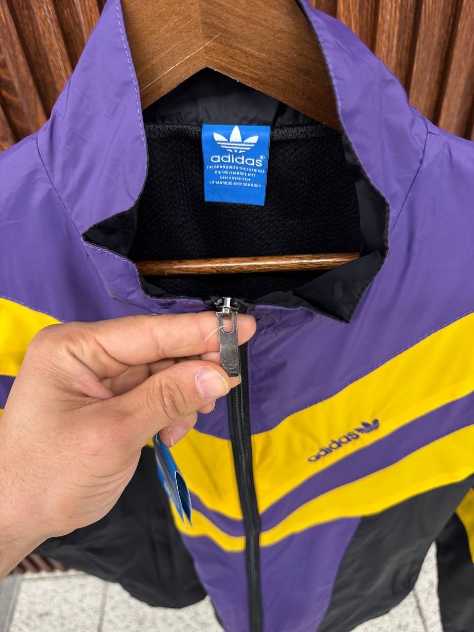 спортивный костюм adidas из 90х,adidas windbreaker jacket retro,adidas vintage 90s purple neon windbreaker jacket,костюм adidas 90 х,adidas vintage windbreaker jacket
