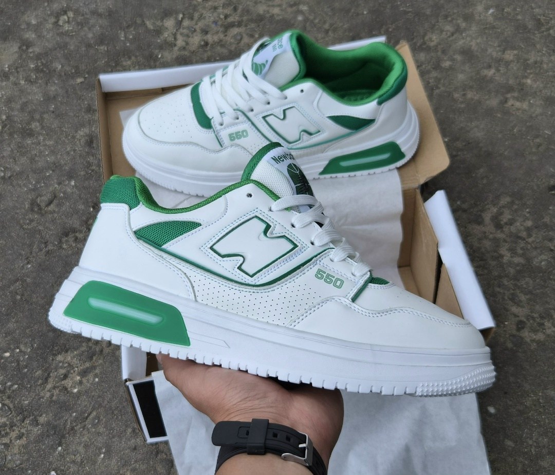 кроссовки,кроссовки женскиe,кроссовки new balance 550,мужской кроссовки,спортивная