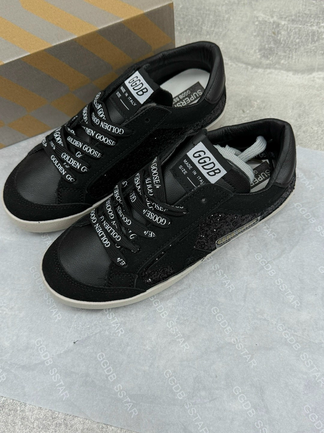 ,кеды golden goose,кроссовки golden goose,golden goose кеды женские,кроссовки golden goose с пайетками на платформе