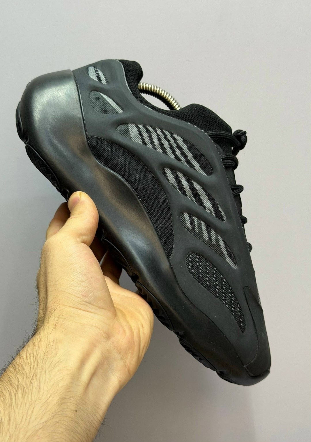 кроссовки adidas yeezy boost 700,adidas yeezy boost 700 v 3,кроссовки adidas yeezy 700,adidas yeezy boost 700,adidas yeezy 700 v 3