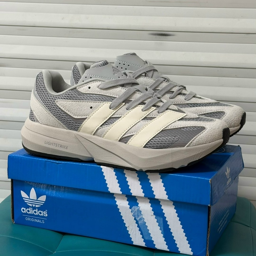 кроссовки adidas,кроссовки мужские adidas,кроссовки мужские женские adidas,кроссовки,кроссовки адидас
