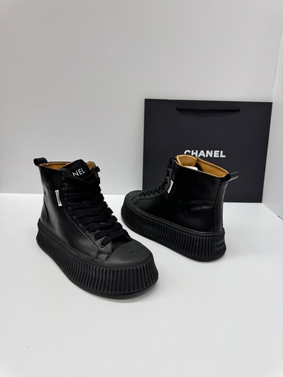 ,кеды chanel,кеды шанель,ботинки chanel,кроссовки женские на меху chanel