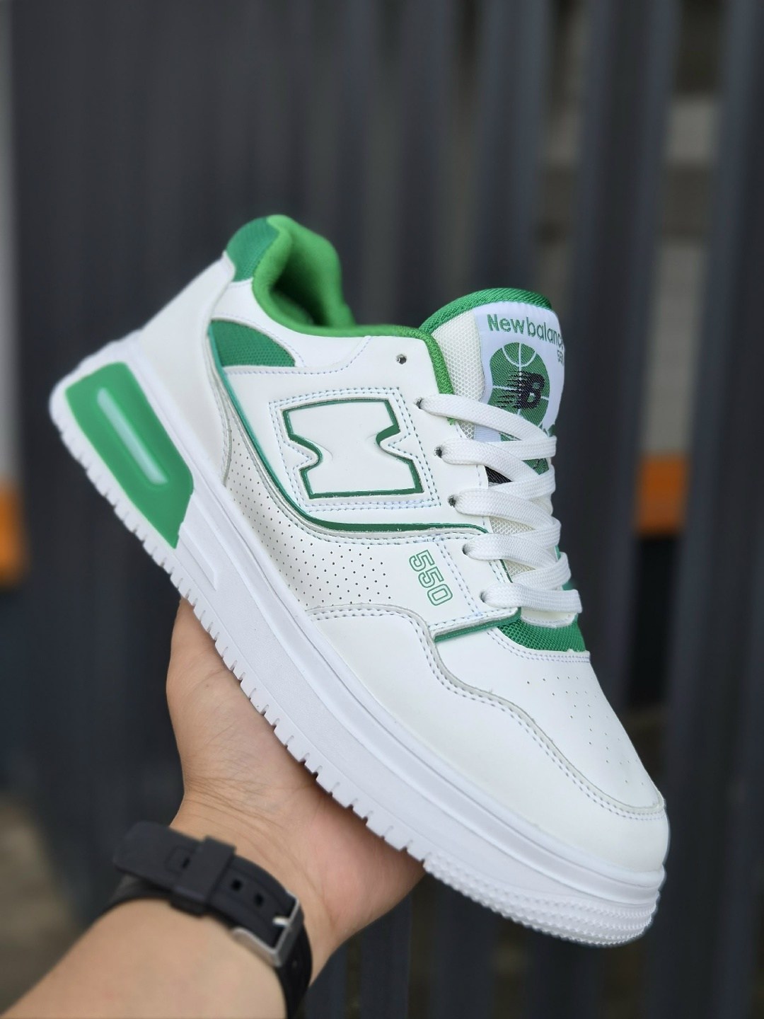 кроссовки,кроссовки женскиe,кроссовки new balance 550,мужской кроссовки,спортивная