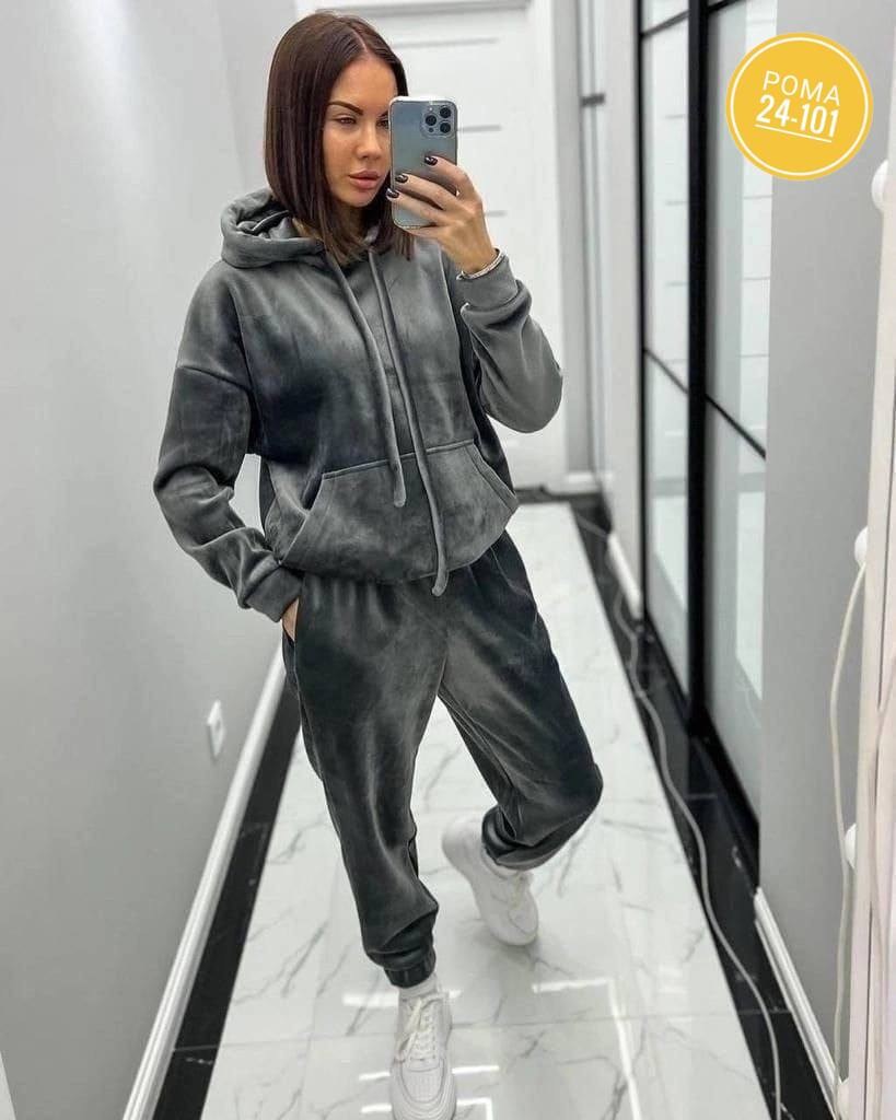 спортивный костюм велюровый,спортивный велюровый женский костюм с капюшоном,женский спортивный велюровый костюм больших размеров,спортивный костюм женский велюровый,велюровый костюм женский