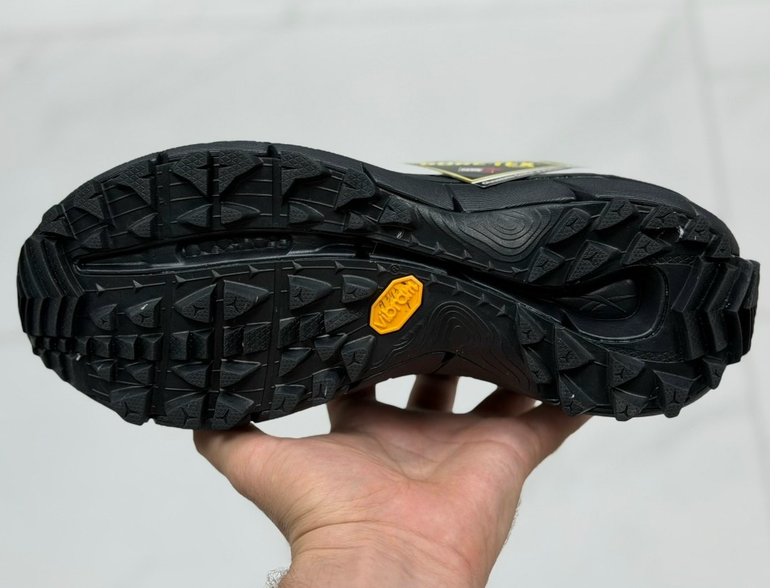 кроссовки reebok zig kinetica 2 edge gore tex,кроссовки reebok zig kinetica,кроссовки reebok zig kinetica ii edge black,кроссовки reebok,кроссовки мужские reebok zig kinetica