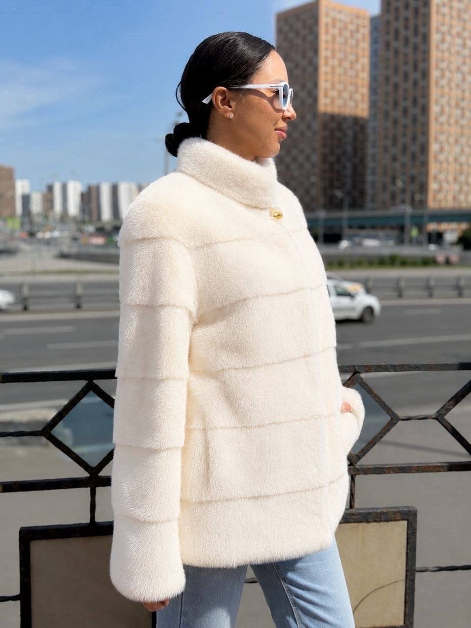 белая норковая шуба,норковая шуба,шуба норковая белая короткая,норковая шуба белая поперечка,шуба белая норка