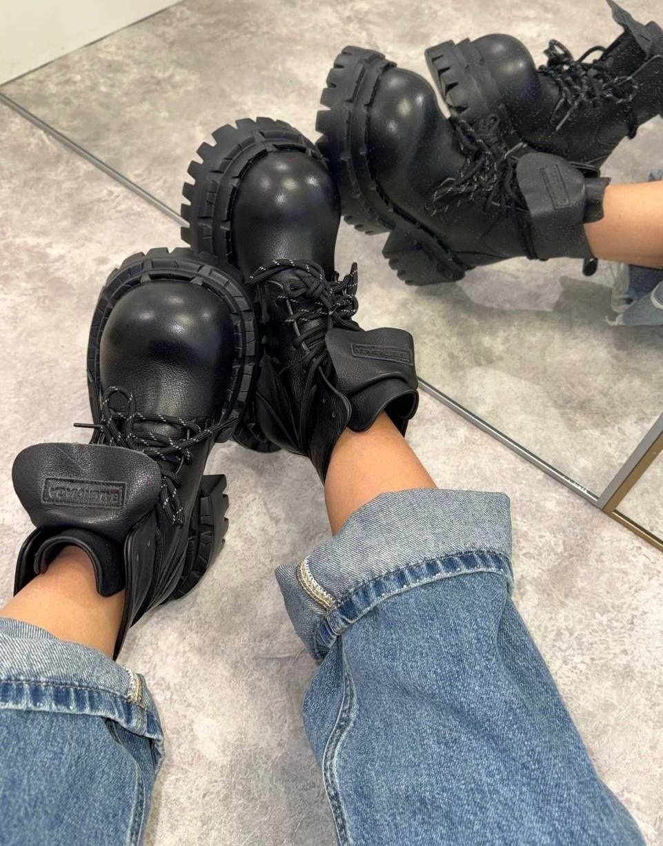 ботинки осенние баленсиага balenciaga цвет пурпурно-розовый,ботинки осенние balenciaga balenciaga розово-пурпурный,ботинки осенние balenciaga,ботинки balenciaga арт вх101 арт.5150216,ботинки тракторны