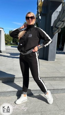Костюм