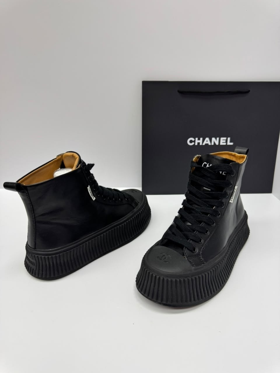 ,кеды chanel,кеды шанель,ботинки chanel,кроссовки женские на меху chanel
