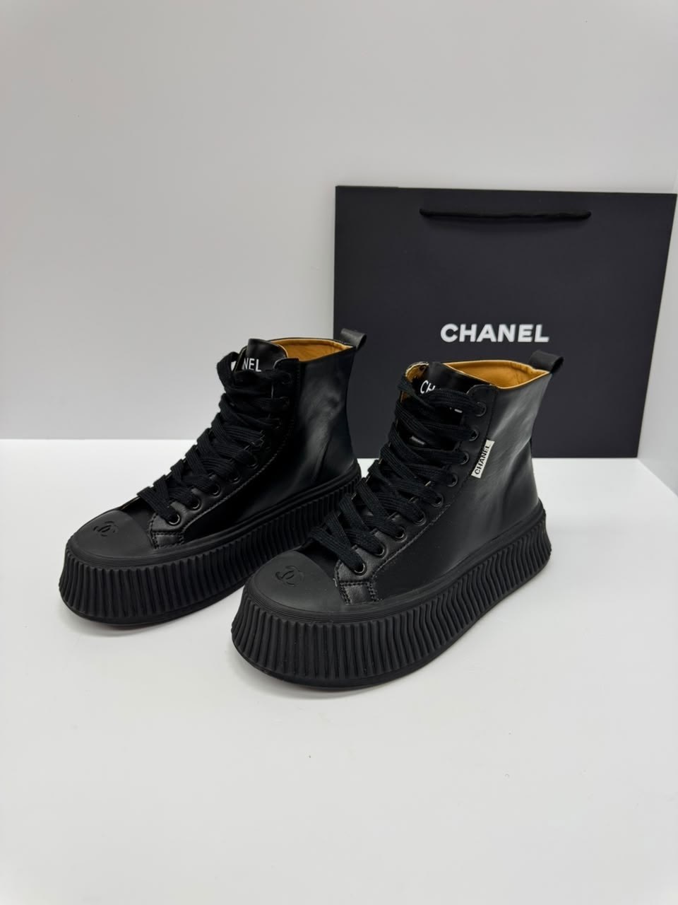 ,кеды chanel,кеды шанель,ботинки chanel,кроссовки женские на меху chanel
