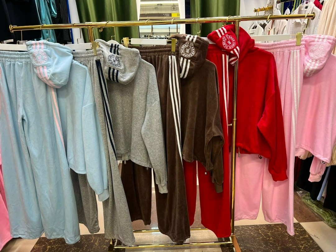 велюровый спортивный костюм,костюм повседневный,велюровый костюм,костюм спортивный,женский костюм