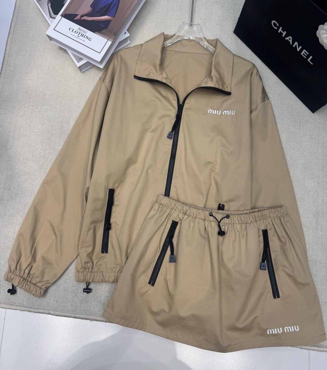 куртка,miu miu куртка,лёгкая куртка,куртка унисекс,куртка с воротником