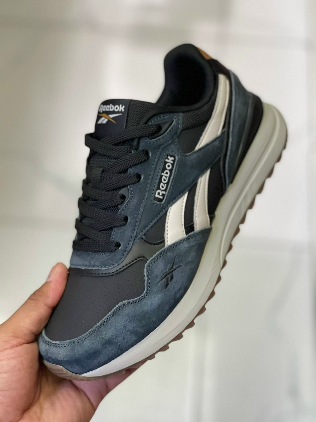 кроссовки reebok мужские,кроссовки reebok,кроссовки reebok classic,кроссовки зимние мужские reebok,зимние кроссовки reebok classic leather high