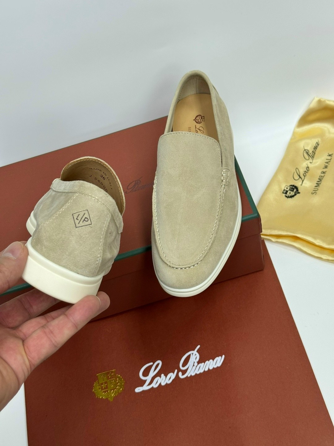 лоферы из натуральной замши loro piana,лоферы loro piana,лоферы loro piana женские,,loro piana мужские лоферы