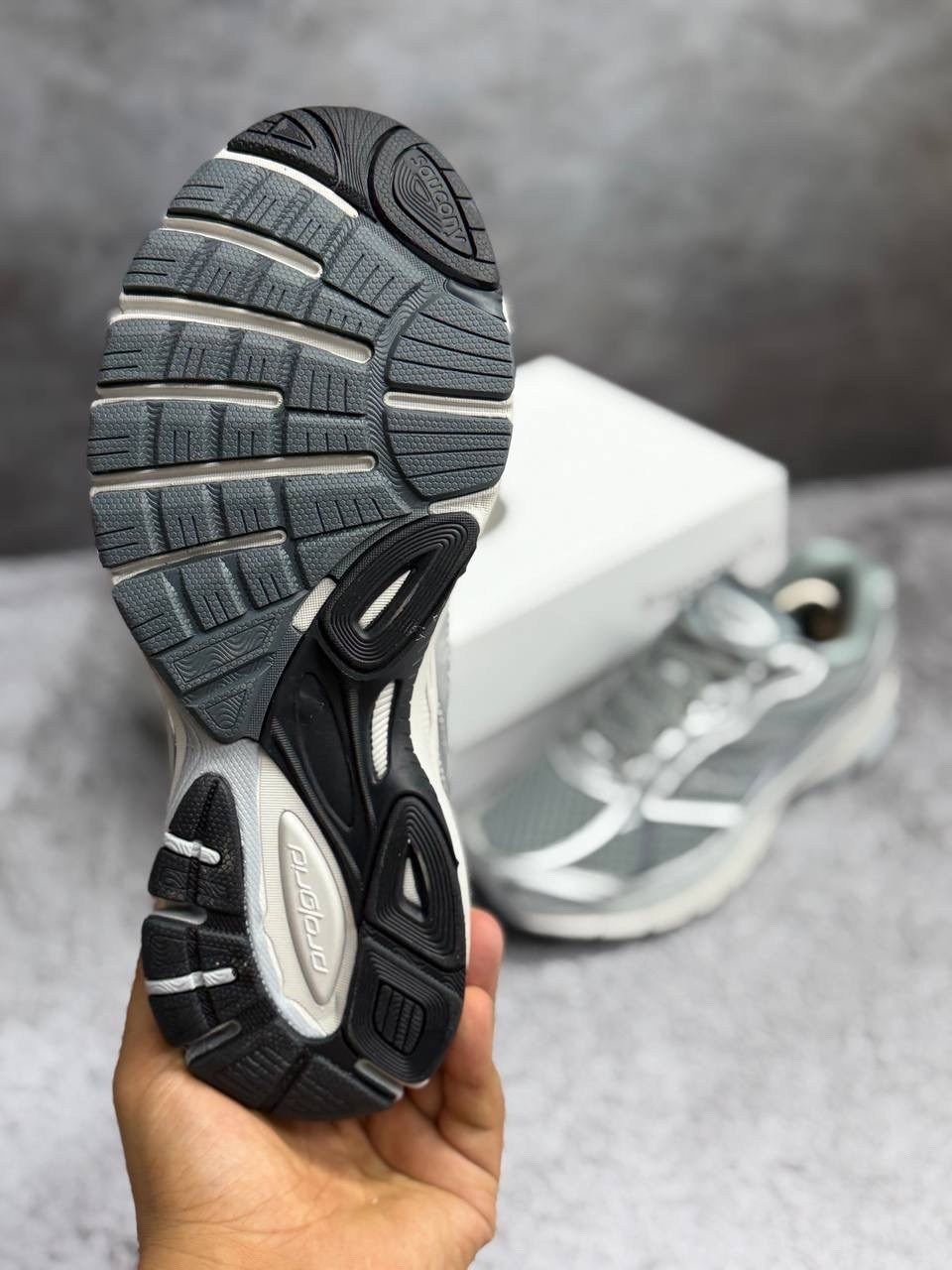 кроссовки saucony,мужские кроссовки saucony,saucony progrid triumph 4,женские кроссовки saucony,saucony cohesion 2