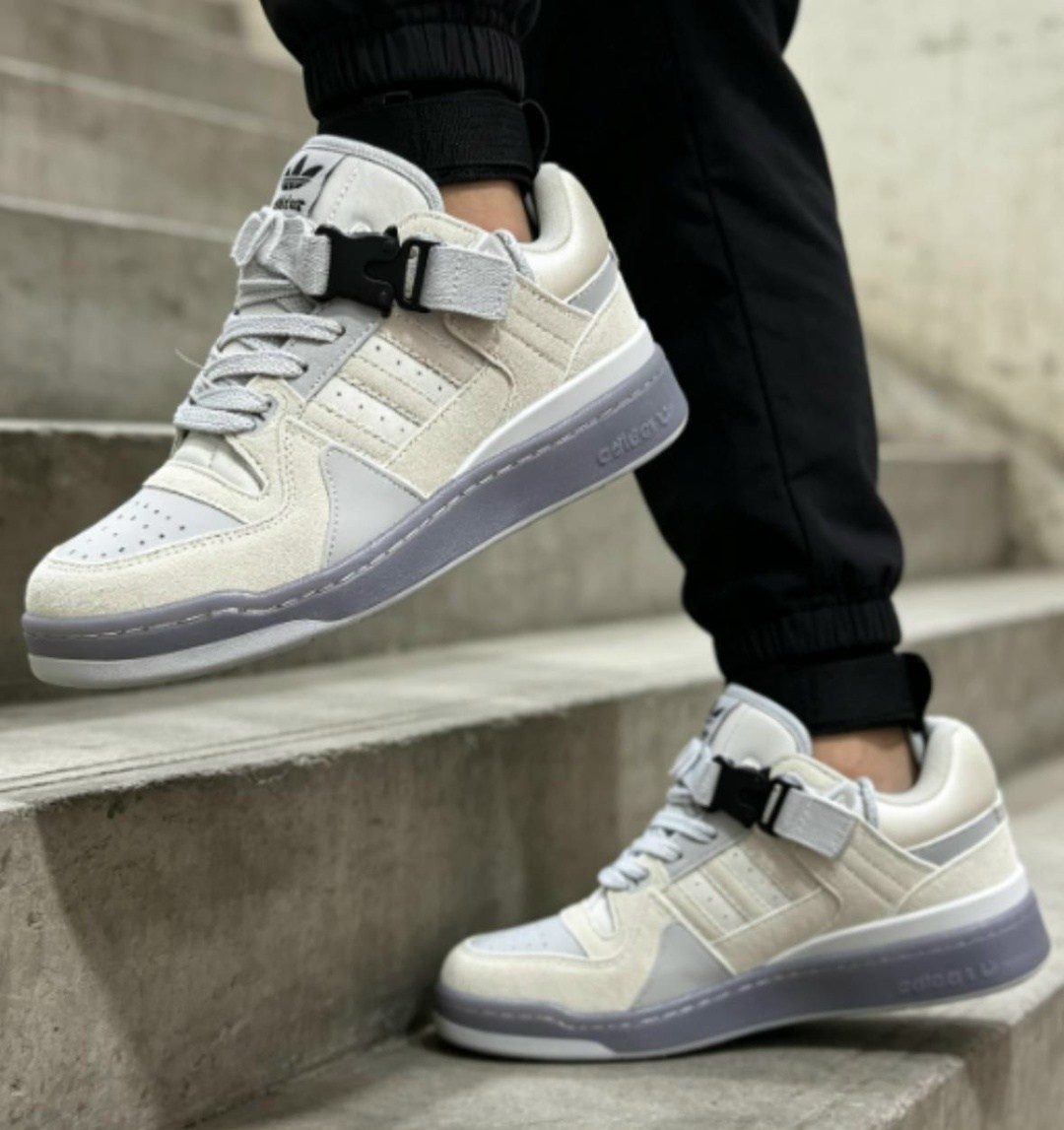 кроссовки bad bunny x adidas forum buckle low,кроссовки adidas,кроссовки adidas forum low bad bunny,женские кроссовки adidas,adidas forum low bad bunny