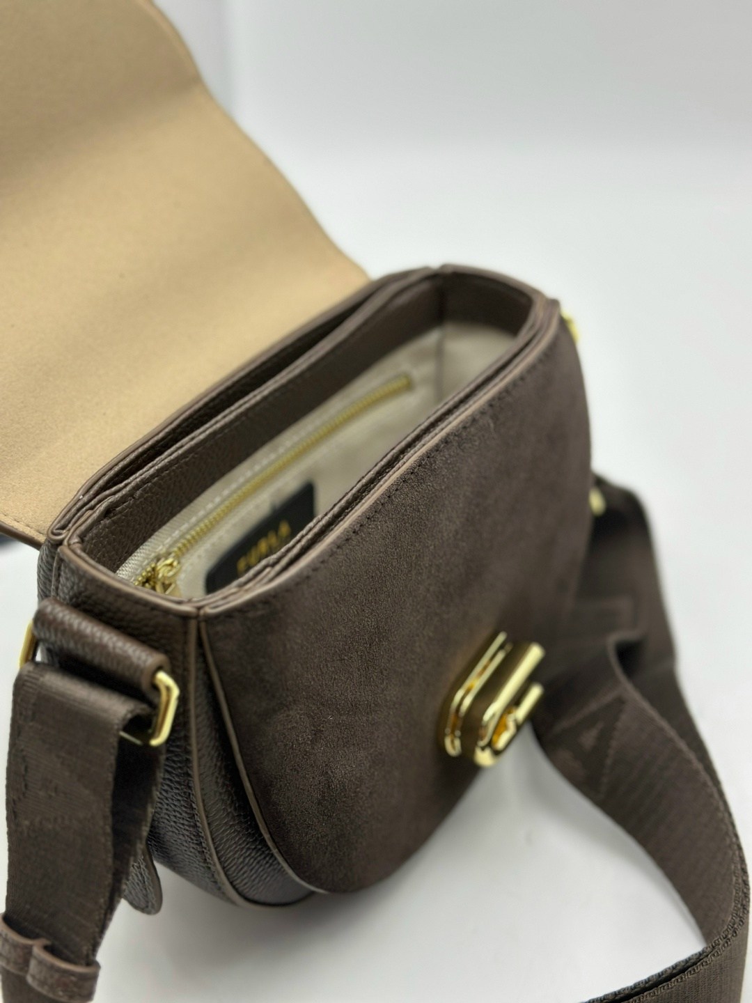 сумка женская натуральная замша,сумка женская furla,сумка,сумка coccinelle натуральная замша,замшевая сумка