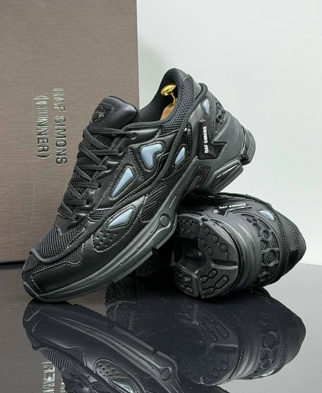 кроссовки raf simons pharaxus sneaker black,кроссовки adidas ozweego 2 x raf simons цвет черный,adidas x raf simons ozweego 2 black,кроссовки adidas raf simons ozweego 3 black,кроссовки адидас raf sim