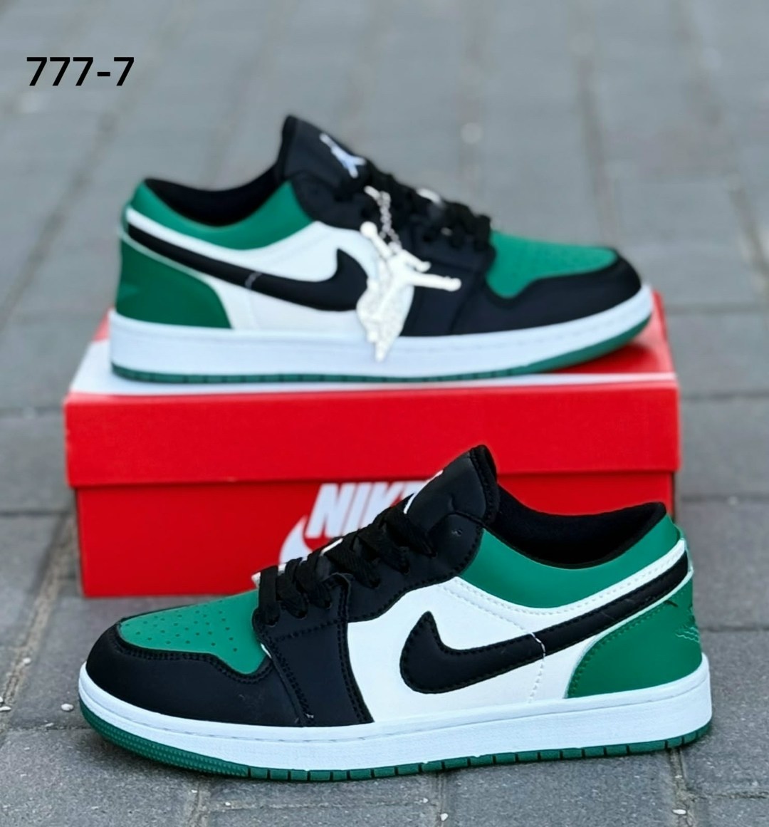 мужские кроссовки nike air jordan 1 retro high,nike air jordan 1 low mystic green,nike air jordan 1 low,кроссовки,кроссовки nike air jordan 1 low